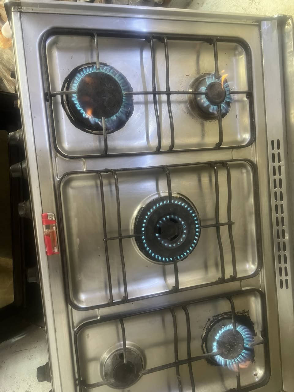 طباخ كريازي مصري مثل ماموضح بالصور نقطه دخان مابيه فقط الباب فالت من مكانه سعره ١٥٠الف


**إذا كنت صاحب هذا الإعلان وتريد حذفه لأي سبب، رجاءا أرسل رسالة إلى الدعم الفني**