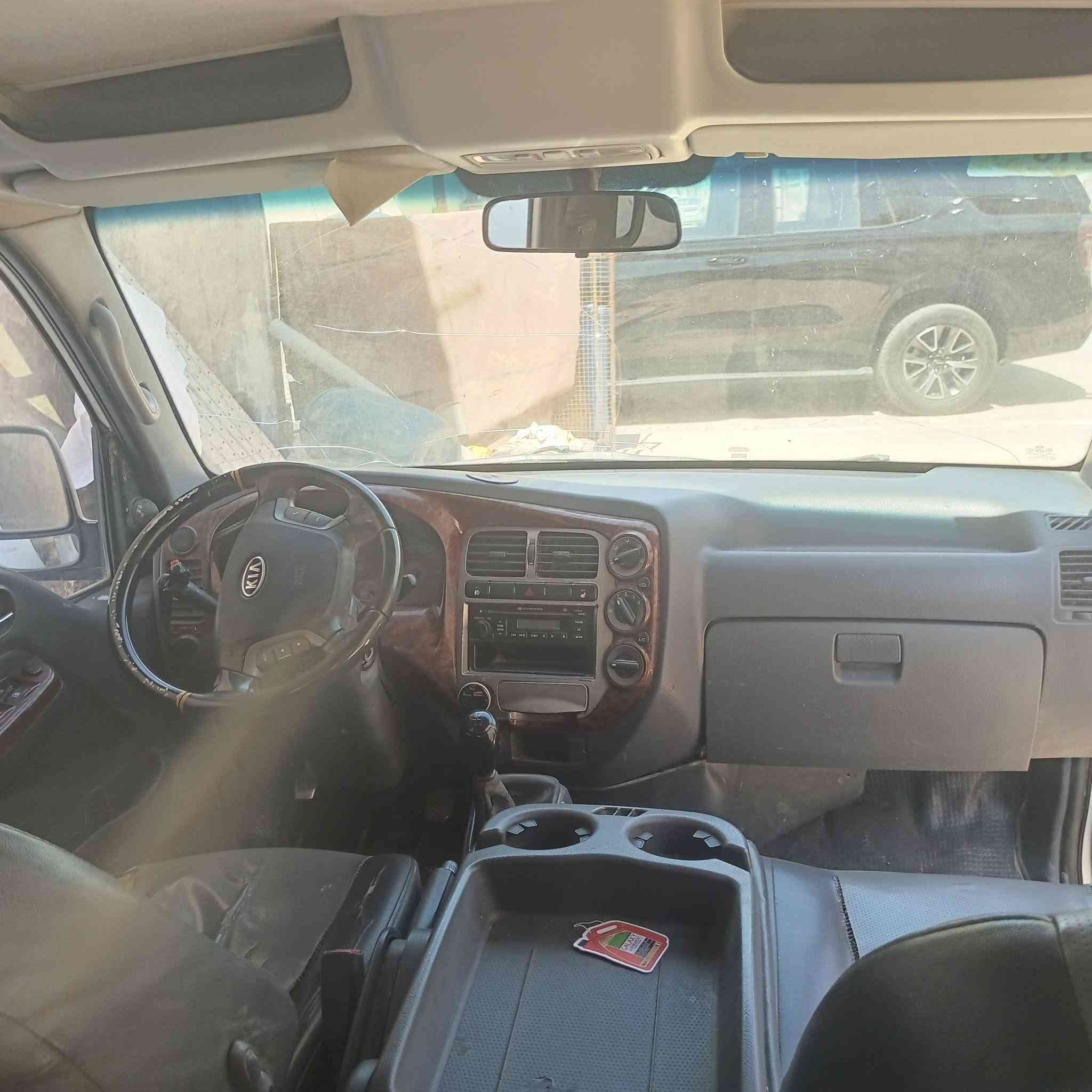 سلام عليكم كيه حمل دبل قماره ادوات ادوات سياره جديده بل لايلون قطرت صبغ ما بيه ارقام وسنويه كامل حصه مال كاز موديل 2016 تبريد ثلج تخم تاير جديد سياره كلشي ما ناقصه تجي شغل وتروح سعر 45 وبيه مجال رقم ***********
