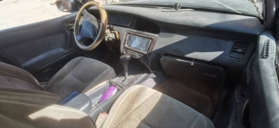 بطة فصل 1994 كفالة كير مكينة 2500vvt البدي شوفة العين  كهربائيات ضفيرة كاملة جديدة شادلها حدادية امامي خلفي البدي شوفة العين شراي تشلع عيوني مو شراي لا تخابر. رايدها ب 30 وبيها مجال
***********
