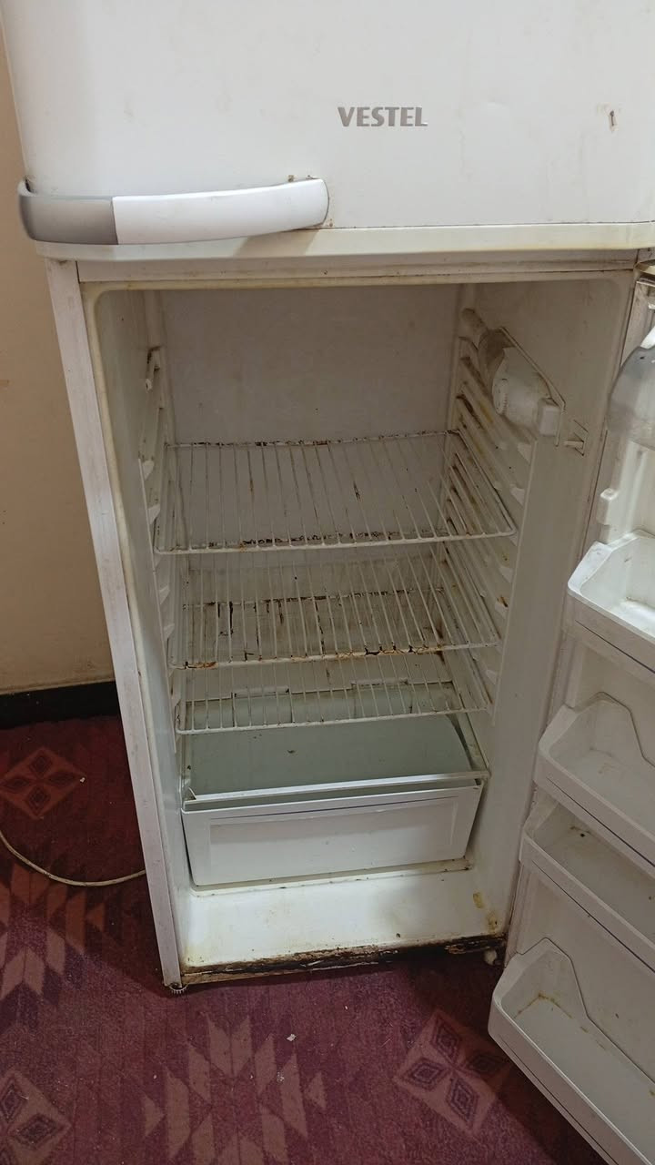 ثلاجه فستل 12 قدم مستعمل شغاله ابيعه على وضعه 75 الف


**إذا كنت صاحب هذا الإعلان وتريد حذفه لأي سبب، رجاءا أرسل رسالة إلى الدعم الفني**