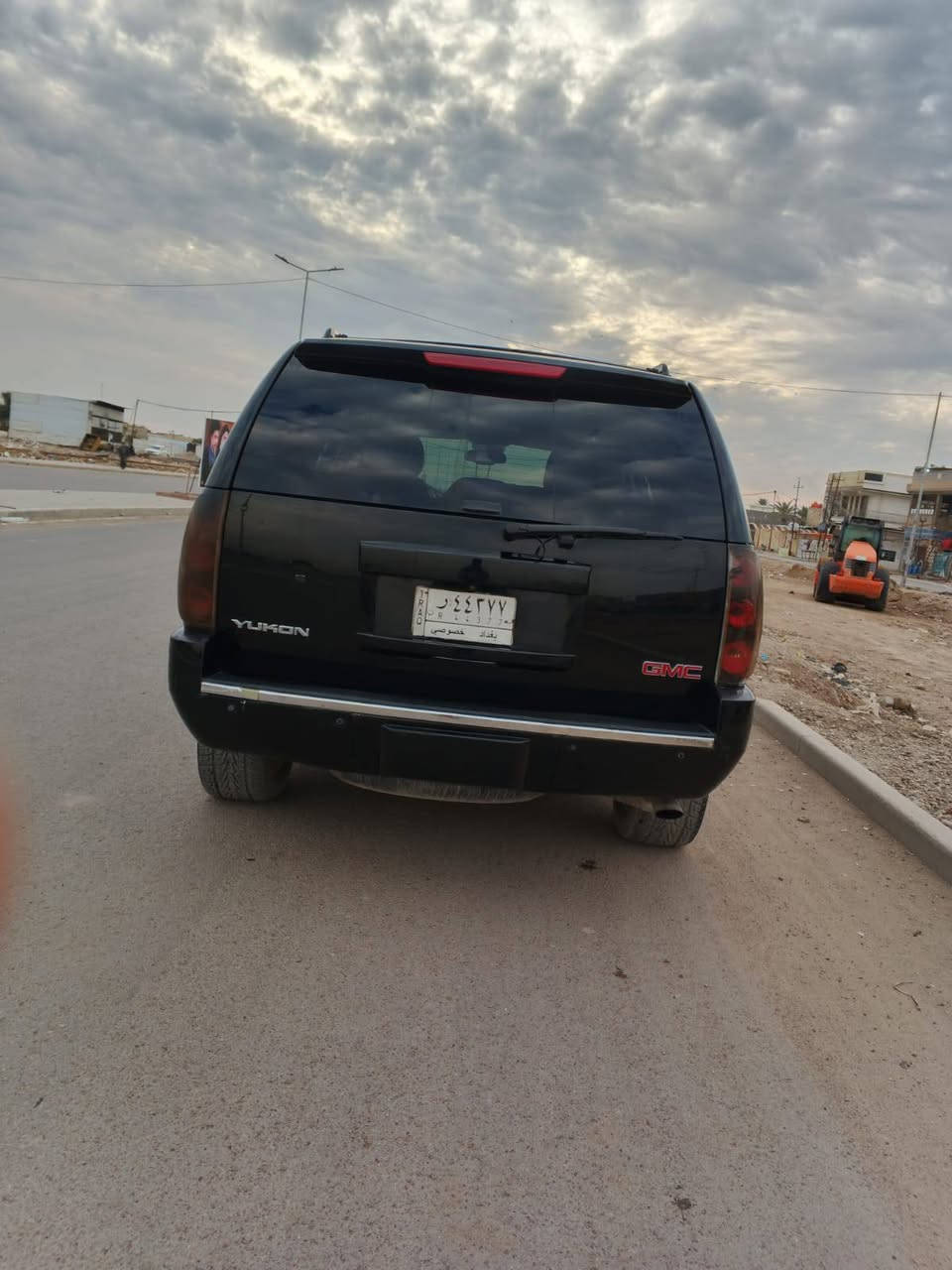 تاهو دينالي موديل 13\ صال داخل بل 14. _. ماشيه 100\  سياره علاء بلاد مضمومه صاله 5 سنوات كشي مبدل بيه. محرك كير كشي عله بلاد. داخل ملكي فول موصفات سياره معروفه موصفات دنلي. يحتجله فقط مزدات وشباك بلاديات مبدلات. سعر 245.$  بيه مجال. مكاني بغداد. رقم. ***********.
