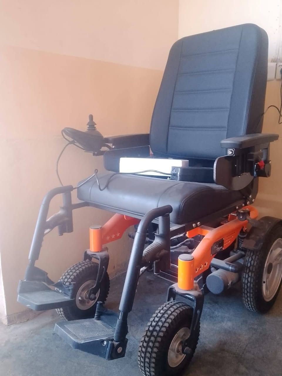 السلام عليكم للبيع دراجه مال معوقين ما مستخدمه الاتصال على الرقم***********

