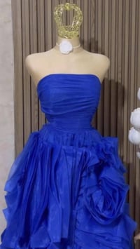 فستان • للبيع