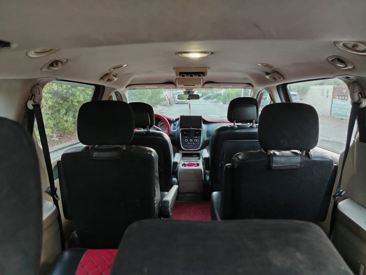 السلام عليكم

دوج كرفان مديل ١٣  

محرك ٣٦٠٠

بيبان كهرباء جنطه كهرباء

كشنات سياحي بلع

السعر١١٥ ورقه وبيه مجال 

مكان السياره بغداد حي اور

مكلف بل نشر

للاتصال على الرقم ***********
