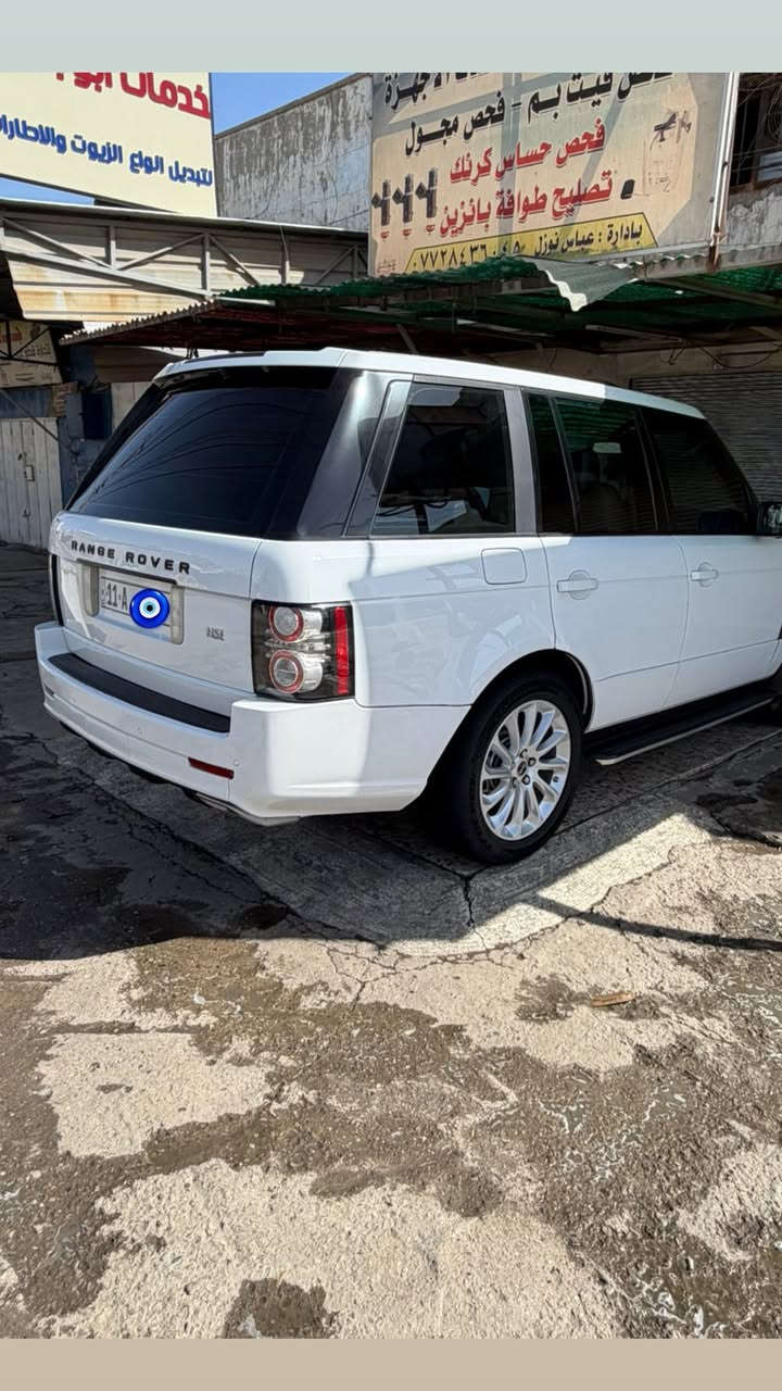 سلام عليكم ورحمة الله وبركاته 
رانج روفر فوك موديل 2012
محرك عادي بدون سوبر جارج 
رقم بغداد الدولي بسمي مميز 
موصفات سياره خمس كامرات 
خمس بصمات رادارات جانبيه 
حساسات امامي وخلفي 
شاشات التلفزيون بل كشن 
كشنات تتفئه تبريد 
سبير منازل كتلوكات شركه 
سياره ماشيه 136 الف 
شرط سياره صفر مسج 
شرط سياره مكينه ع شركه 
كله سياره بشرط صدر ع شركه 
سياره ستخدام شخصي ع ايدي 
صارله 7 سنوات دعاميات صبغ 
وارد امريكا كلين وييه شبرين 
بارد اكرر شرط سياره وين تريد 
ترايك مفتوح  من زاخو للفاو 
واني اسف على الاطاله 
اخواني الغوالي 
للمراوس أو بيع 
مكاني بغداد 
زيونه او الكراده 
الاستفسار اكثر هاذا رقمي 
***********

