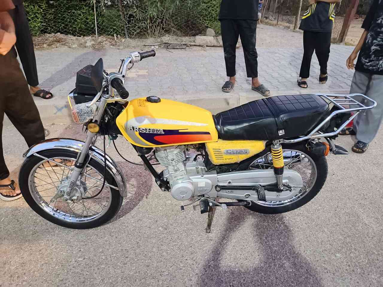 سلام عليكم شباب دراجة ارشة موديل 2021اصولي الشراي يتصل***********
