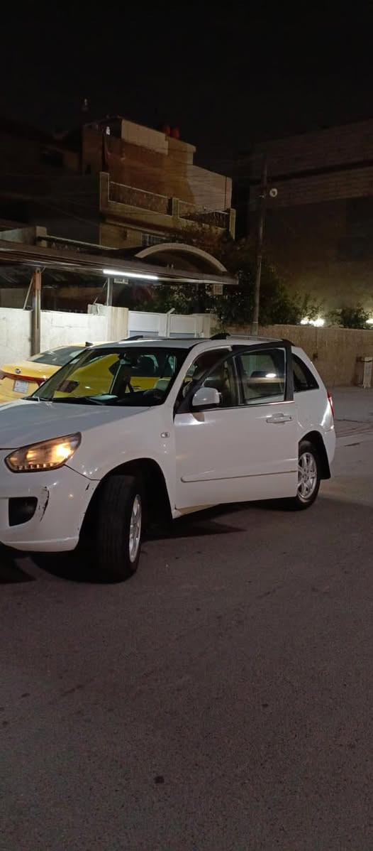 سلام عليكم للبيع 
شيري تيكو ٢٠١٣ 
محرك كير بلاديات 
بيه باب الخلفي بي طخه 
سياره بلاديه ممتعوبه  
حداديه تخم تاير جديد 
سياره مابيه كل نقص 
مكاني بغداد شارع فلسطين 
***********
السعر ٥٨
