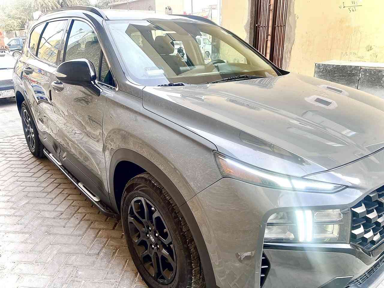 سنتافيا 2022 لون سمنتي مميز وارد امريكي كلين بدون ضرر فقط شخطين بالباب على گد اصبع رقم اربيل
المواصفات : 
محرك GDI سعة 2500
رادار امامي 
رادار خلفي 
رادار جانبي 
أشارة بالمري
كامرة خلفية 
نظام اوتو هولد 
نظام اوتو ستوب
ثلاث أنظمة قيادة 
نظام النقطة العمياء 
نظام تحديد المسار 
مثبت سرعة يتتبع السيارة الأمامية
اضاءة ترحيب عند اقتراب السائق من السيارة 
شاشة تدعم كار بلي واندرويد اوتو كيبل او بدون كيبل 
منفذين USB امامي ومنفذين خلفي 
تبريد امامي خلفي 
تدفئة كشنات 
السيارة نظيفة وجاهزة مكينة وگير
السيارة ماشية 100 الف كم

 العنوان بغداد
السعر 235 ورقة وبيها مجال ان شاء الله للاستفسار الاتصال على الرقم ***********
