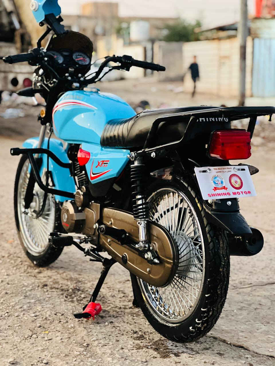 لسلام عليكم دراجه شاينك للبيع دراجه اوراق صارلي شهرين من مطلعها من وكيل دراجه بعده جديده برغي مامفتوح بيه رايده ب١١٠٠ اتصال ع رقمي ***********
