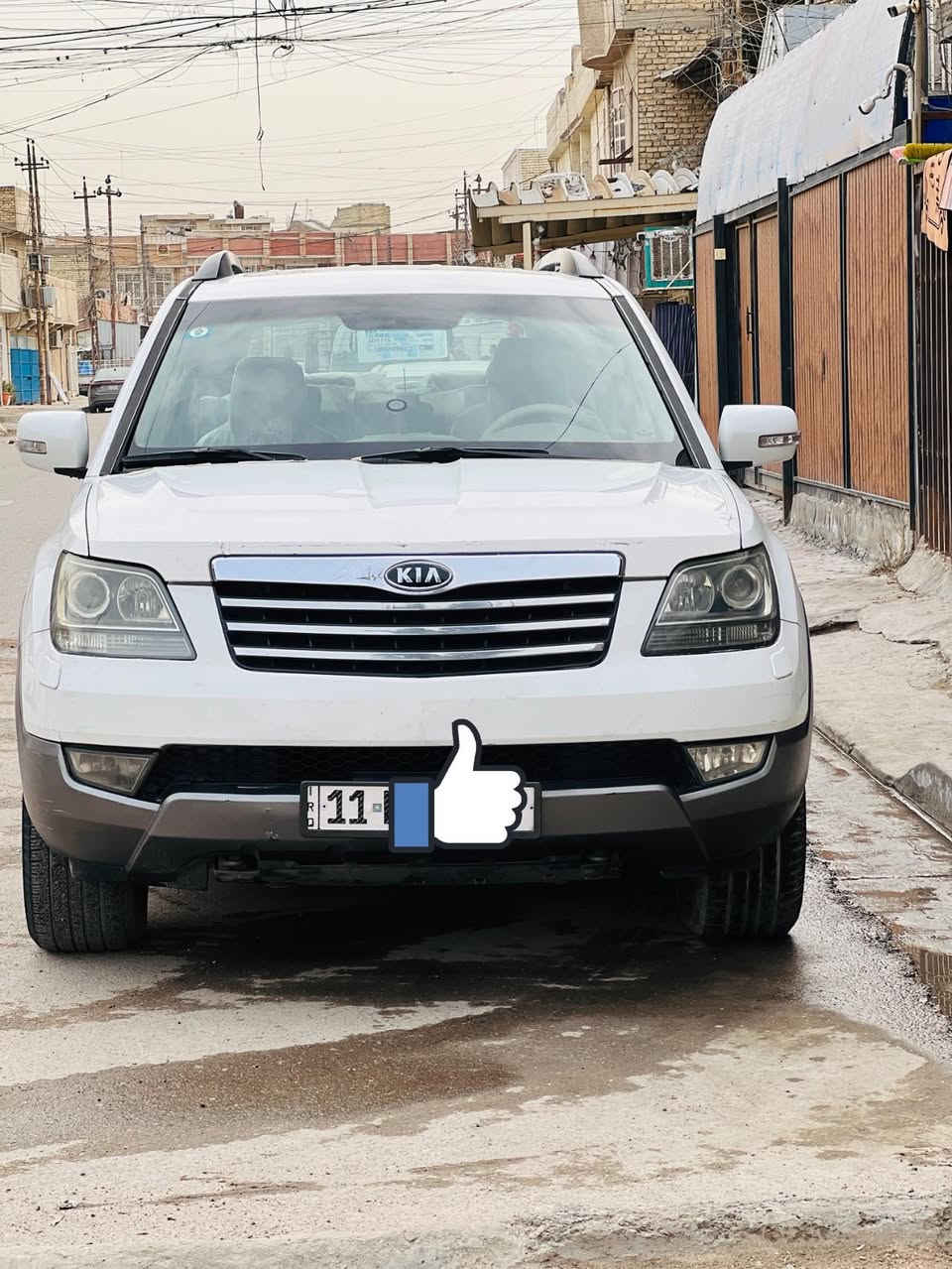 مواصفات الموهافي
كيا موهافي فول 1/1 خليجي موديل 2011  سبعة راكب
رقم بغداد انكليزي سنوية بأسمي مجددة لغاية2026 شرط تحويل
محرك 6 سلندر 3.8 دفع رباعي 4×4
بصمة عدد 2 اصليات شركة
اطارات جديدة وبطارية جديدة
المحرك والكير والأكسل والكهربائيات بلادية على الشركة
مقاعد السايق والراكب كهرباء
كشنات جلد مرايات جانبية قلاب على R مقعد السايق خزن ميموري
تبريد مركزي (ثلج) بلادي على الشركة تحكمات ستيرن
ويل المنيوم حجم 18 لايتات اوتو
ثلاجة وفتحة سقف سلايد
كامرة خلفية حساسات خلفية
مرأة وسطية عاتمة للضوء(اتودم)
سيارة نشطة جدآ ومرتبة ماشية 86 حقيقي الف كم 
بدون صبغ بدون دواخل عدا بارد قليل بالجنطه فقط
بشرط عقد مروري تحويل 
 العنوان  بغداد الشعب 
الهاتف /***********
غير متواجد عل فيس
