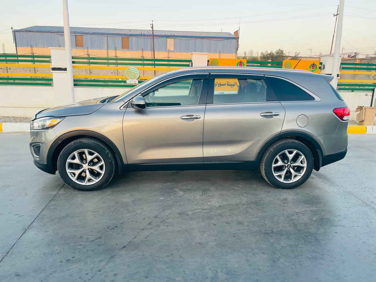 السلام عليكم سورنتو2016امريكي كلين بدون حادث بيه مكانين بارد زغار شرط السونار مكينه وكير مكفولت تبريد 4 سلندر ماشي 100 رقم واسط نكليزي شرط التحويل مكان السياره واسط الصويرة سعر 160 وبيه مجال قليل ***********
