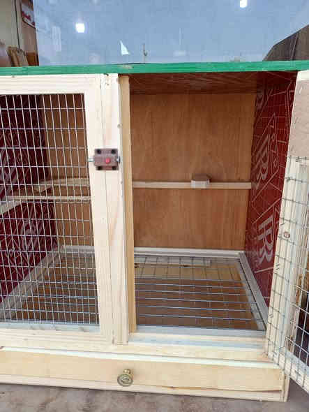 لسلام عليكم متوفر 
خانة بلوك بي ارسي 
العرض60سم
النزال 45سم 
الارتفاع 60 سم مع الجرار 
((ب45 الف))

العنوان النجف الاشرف حي المكرمه شارع الطاقة للاستفسار  ***********
