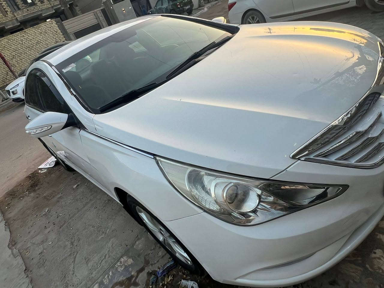 السلام عليكم
سوناتا مضلع خليجي محرك دوش ماشية 225 الف
رقمها اربيل دولي شرط تحويل هزه وبراد جديدة 
بيها جاملغ وبنيد مصبوغ
اضافة باب الصدر بيها بارد
وجاملغ خلفي من فوك ويه قمارة بيها بارد واكعة عليها شجره بدون دواخل
مكان السيارة بغداد 
السعر ٩٠ 
للاستفسار 
‏‭0789 379 3855
