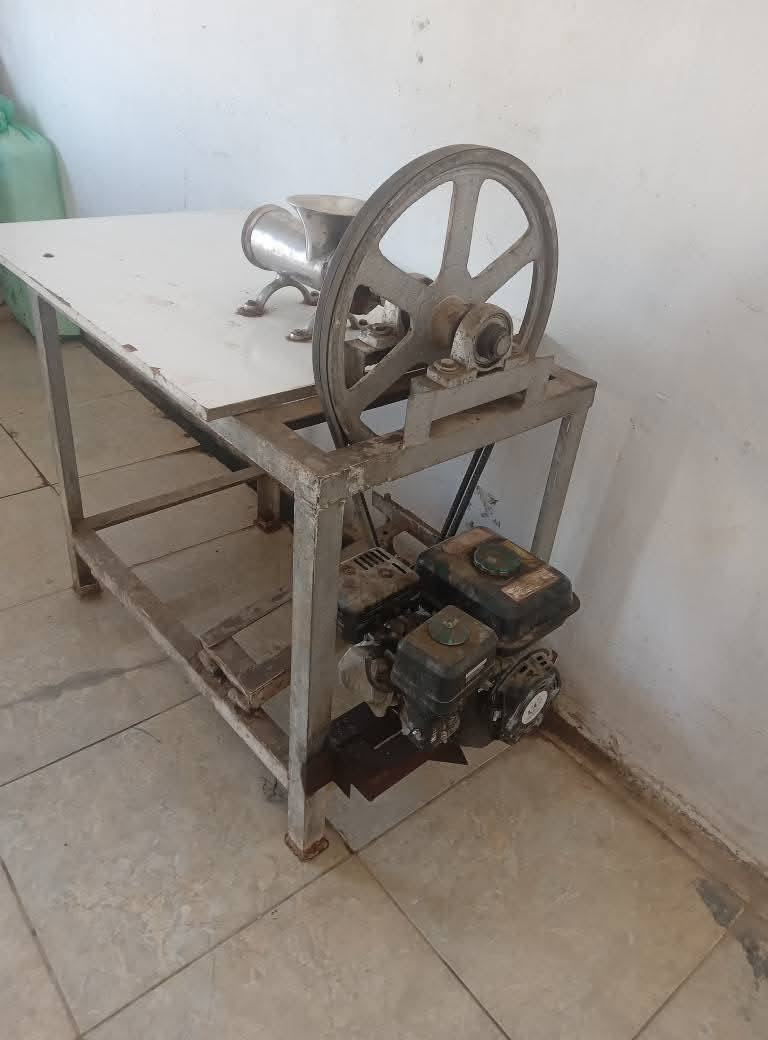 مثرامه حجم 32 سل ستيل للبيعه نضيفه
فول تواصل ع *********** عنوان ديالى سراجق سعر مناسب
