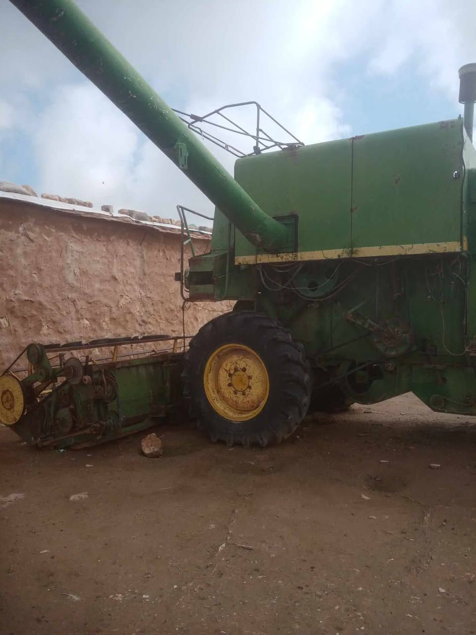 سلام عليكم حاصوده جوندير موديل 1981 معمره بربرينات تربيه تعمير رقم واحد مشتغل 50 سد فقط بعد التعمير بدون لحيم بدون خياس نضيفه رقم نينوى الحاصوده متواجد في موصل قرب تلعفر السعر 15 مليون بيه مجاللل

***********
