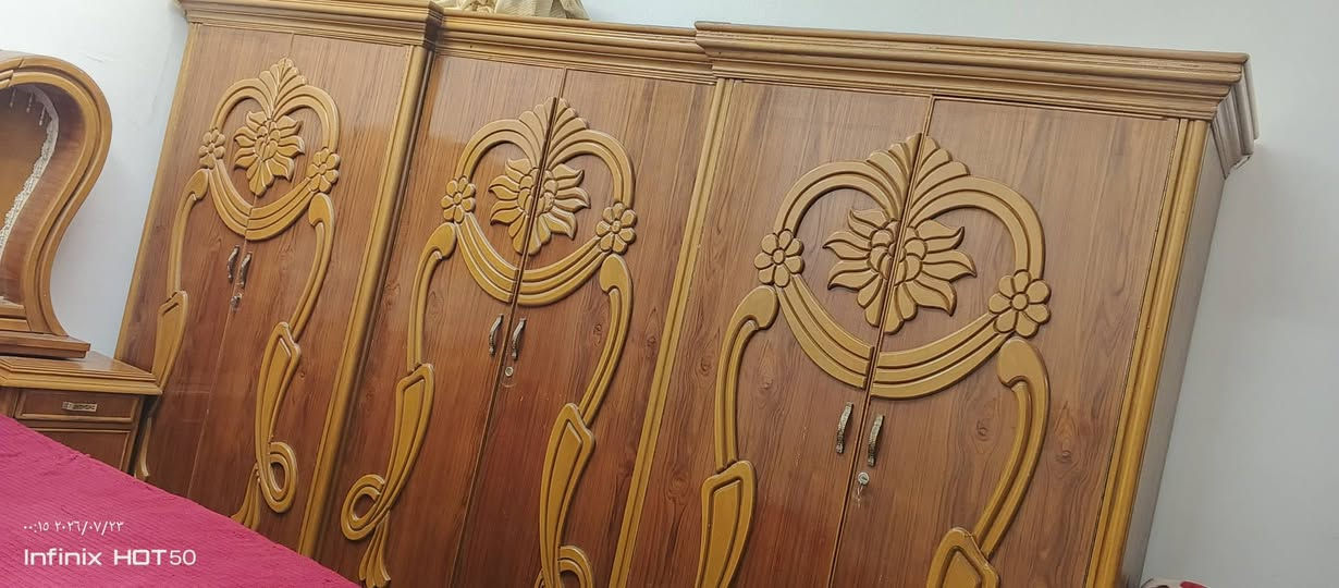 غرفه اخشاب عراقي تسكام درجه اولى للتواصل ***********

