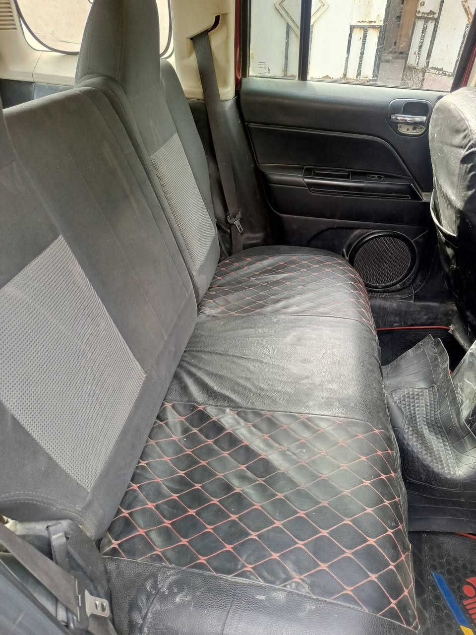 السلام عليكم 
للبيع او مراوس بسورنتو 14 او جورني 15 بس كون 7 راكب جيب بانريوت 13 وارد كندي حادث جاملغ وبنيد السياره بيه طخطخات وسنويه منتهيه مكينه خير من الله كير بي ضعف تخم تاير رقم بابل الماني تحويل مباشر السياره بسمي للاستفسار اكثر 
***********
بي واتساب
