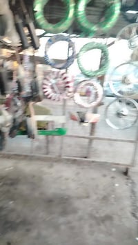 يوجد جميع أدوات الدرجات ويوجد تفصيخ للتصال 07721478289