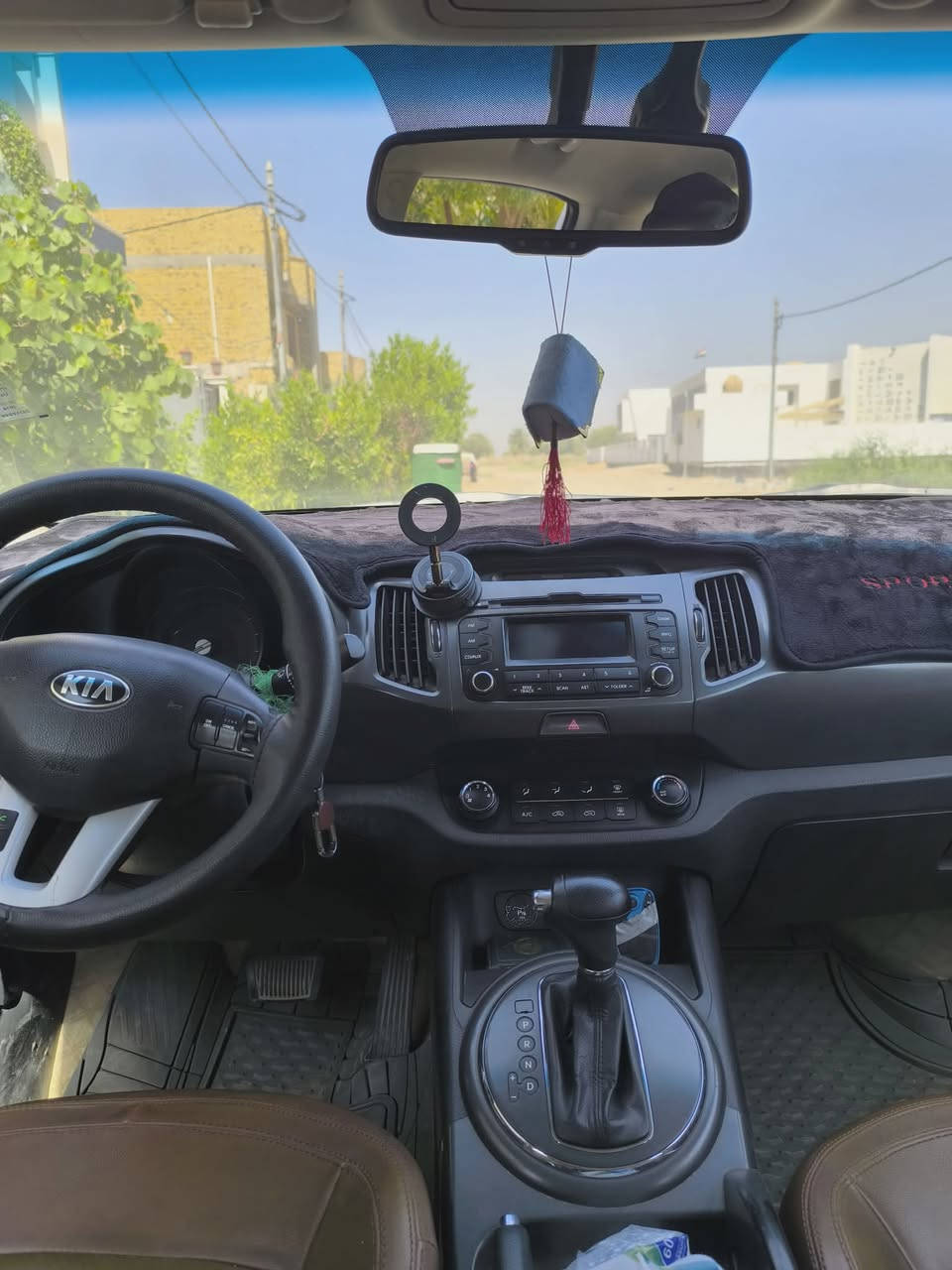 سبورتج موديل 2014 خليجي رقم بابل باسمي تحويل ثانيوم   تبريد ثلج
تخم تاير جديد  مكينه مفتوحه كير مكفول   بيها تلكيح شخوط بسيطه   سياره احله من صوره خير من الله  سعر 145وبيها مجال
***********.  مكاني ديوانيه
