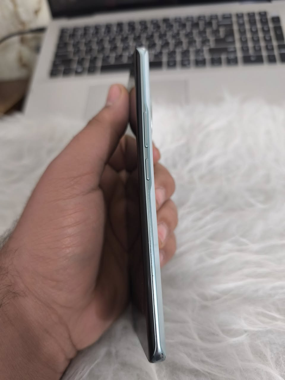 هونر ،x9c .
بدون ملحقات .
مكفول من الفتح .
نضافة مثل ماموضح .
رام١٢.ذاكرة٢٥٦.
٢٨٠ وبي مجال قليل


**إذا كنت صاحب هذا الإعلان وتريد حذفه لأي سبب، رجاءا أرسل رسالة إلى الدعم الفني**