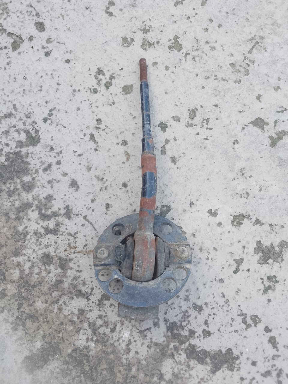 السلام عليكم غراض البة. للبيع ويل وتاير سته برغي وشباج نضيف وعصا مال كير مكاني ديالى متواجد على الانترنيت


**إذا كنت صاحب هذا الإعلان وتريد حذفه لأي سبب، رجاءا أرسل رسالة إلى الدعم الفني**