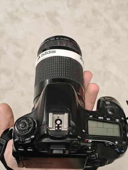 كامره كانون 70D
ملحقاته 
بدي 
زوم رياضي 70.300
شاحنه 
بطارتين اصليات
حزام كتف 
شاحنة 
جنطة
مكاني بابل 
التوصيل مجاني 
للإستفسار والاتصال 
***********
