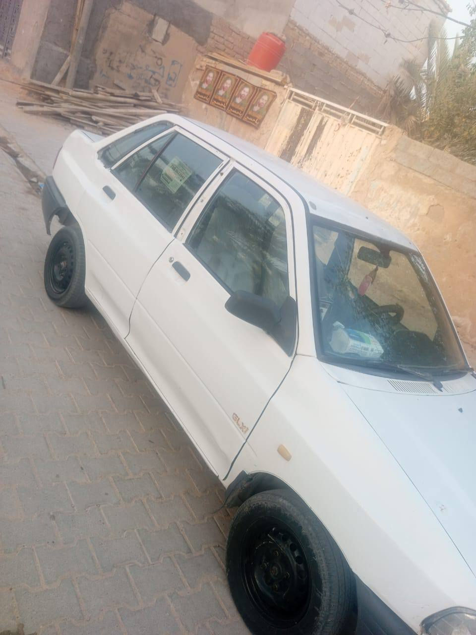 سلام عليكم سايبه موديل 2011 شواصي مقفولات الامام والخلف تخلو من الخياس مبدل بنيد وجاملغ بدون حادث والسياره تخلو من الحادث بيه صبغ قليل محرك بي خيط بخار رقم نجف وراعيه بالنجف سنويه صاقطه  السعر المطلوب 25 ورقه وبيه مجال قليل رقم الهاتف ***********
