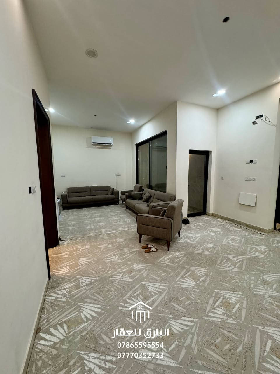 🔱 بيت حديث للبيع 🔱
الموقع📍: الكرادة - قرب ساحة الواثق

⭕ المساحة : 200 م

⭕ الواجهة : 10 م

⭕ سنة البناء : 2025

⭕ سند مستقل بأسم شخص واحد 

⭕ المكونات : ( ثلاث طوابق ) 

🔺الطابق الأول : استقبال - مطبخ - صالة - حمام عدد ٢ - غرفتين نوم 

🔺الطابق الثاني : مطبخ - صالة - أستقبال - حمام عدد ٢ - غرف نوم عدد٢

🔺الطابق الثالث : غرفة نوم - حمام - سطح

⭕ السعر : عند الإتصال او حضورياً 📞

⭕ للإستفسار : ( الواتساب متاح ) 📱

***********
 
⚠️” تحذير : هذا العرض قد يختفي قبل أن تقرر !“

🟢 نستقبل عروض البيع ، الشراء ، الإستبدال ، إدارة الأملاك ، و الإيجارات بأنواعها ( سكني ، تجاري ، خدمي ) 🟢

عنوان المكتب📍: بغداد - الكرادة داخل - قرب مطعم الصبايا - فرع مدرسة لبنان ( موقعنا مثبّت على Waze , Google maps ) 

#البارق_للعقار⁩
6
