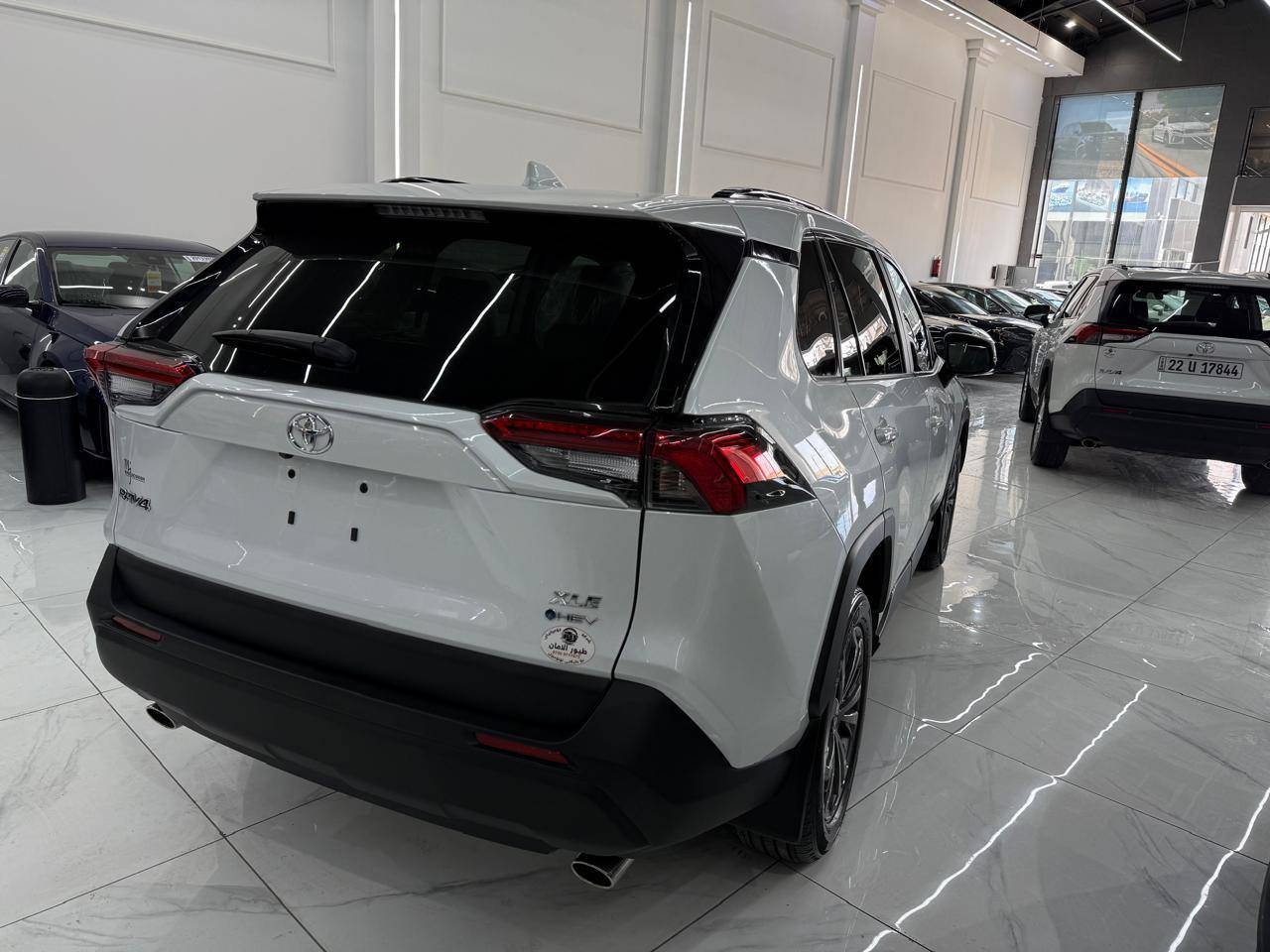 تويوتا راف4
مواسفاتXLE هايبر
موديل2025
الضرر 2 قتعه سبغ 
*********** أربيل, العراق
