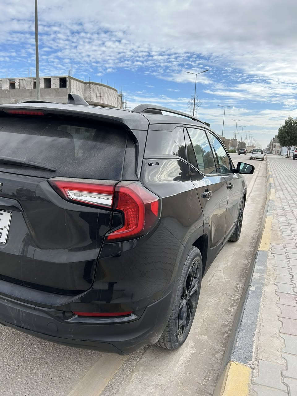 جمسي تيران موديل ٢٠٢٢  مكينه ١٥٠٠ تيربو مكينه وكير مكفولات السياره بدون نواقص جديده ماشيه ٧٠ 
فول مواصفات بصمه تبريد قطعتين فتحة سقف مواصفات معروفه سعر ١٨٥ ***********
