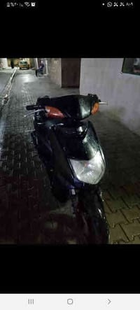 سكنس نثيه للبيع دراجه حلوه ونضيفه مكينتها حلوه ونضيفه نقصها بس جوزه نك...