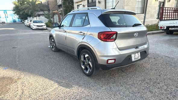 سلام عليكم:
للبيع فينو 2023 نظيفة وفول مواصفات 
فتحة سقف حساس امامي وجانبي وخلفي
تحكم استيرن وسويج مو بصمه 
رقم بغداد 
السعر: 122 $
للأستفسار: ***********
المكان: بغداد شارع فلسطين
