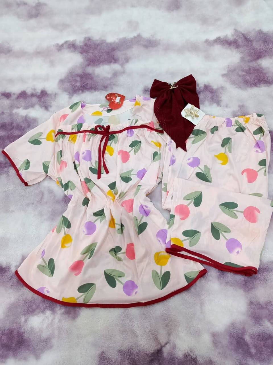 مرحباً عيوني متوفر برمودا خامة قطنية تجنن وباردة وبسعر مناسب ب ٦ الف فقط لطلب على الخاص او على الرقم ***********
