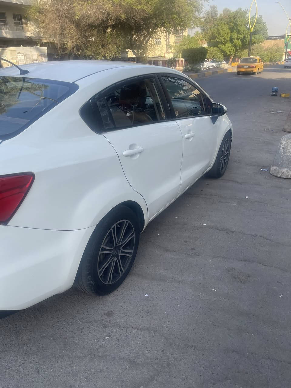 كيا ريو ￼ موديل 14 شارع خليجية مكينة 1600 سيارة أربيل مكانها بغداد مصبغة حزام السعر 85 بي مجال لو أقساط يختلف السعر الرقم***********
