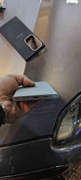 #ماكو_توصيل
السلام عليكم جهاز سامسونج اس 24 الترا
Samsung Galaxy S24 Ultra 
الجهاز ذاكرة 256
الرام 12+12
الكاميرا 200 Mp
البطارية 5000
المعالج Snapdragon 8 gen 3
الشاشة 120 هيرتز 
الجهاز كامل ملحقات كارتون و كيبل 
الجهاز مراوس بسامسونج فقط 
العنوان بغداد السيدية تقاطع درويش
السعر مليون وبي مجال بسيط 
للتواصل خاص او ع الرقم 
***********
