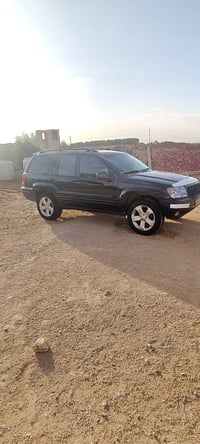 للبيع جيب شيروكي موديل2000 تبريد ثلج رقم شمالي محرك وكير بلادي07833364...