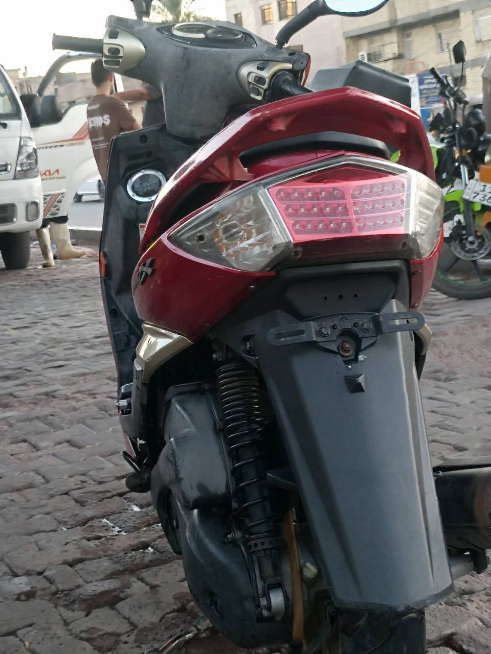 سلام عليكم 
سكنس فحل طلاعت نزول خطين اخت الرنبه الدراجه مكفوله منلويل للويل دراجه خير وبركه الله شاهد علي تاخذها منا والك ضمان يوم  ماعجبتك رجعها الدراجه ماشاء الله ماذاب عليها اي شي بس فلوس البانزين والدهن وصوتها ناعمممممم حيلل 
رايدها ب900

متواجد فقط واتس 077620979
امراً وليس فضلا 
اذا موشراي لا تعملني رحمه للكعبه


**إذا كنت صاحب هذا الإعلان وتريد حذفه لأي سبب، رجاءا أرسل رسالة إلى الدعم الفني**