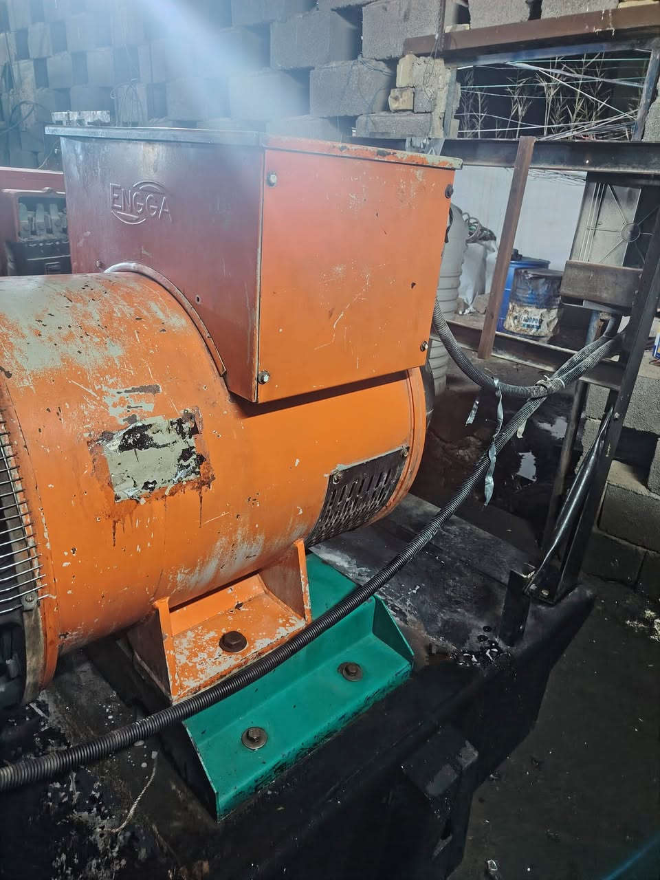 مكينه 13/88 راس كيفي 300 تك بوربرن مكينه ستندر لا صرف ولا بخار السعر 85 وبيه مجال الستفسار ***********
