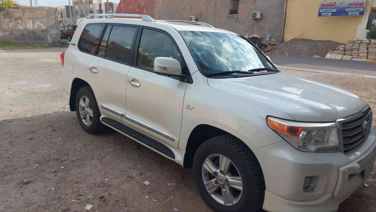 لاندكروز 2015vxr فول مواصفات محرك 8سلندر 5700 مواصفات لكزز السعر 45 تلفون ***********
