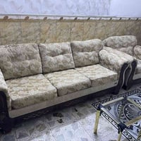 تخم 10 مقاعد نضيف جدا  تسكام واليدات والضهر مال التخم ينفتحن وينسدن سل...