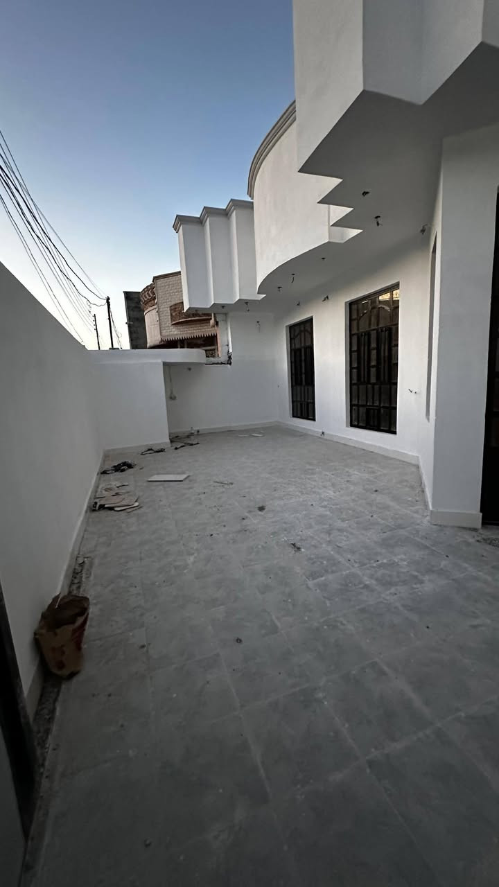 🕋بسم الله الرحمٰن الرحيم 🕋

👋السلام عليكم ورحمة الله وبركاته👋

🏪يعلن مكتب انمار للعقار

🌄الانبار قضاء الفلوجه 

🏡 بيت 

#للبيع في حي الامين  خلف اسواق بسكلاته حديث 

🔵 المساحه 250م الواجه 12.5 م النزال 20 م 

🚧 بناء طابوك حديث بناء 2025

طابو صرف سند تحويل ملكيه بسم شخص واحد 

🛣️شارع 10م 

🏠طابق واحد  

🔵استقبال 
🔵مطبخ حار بارد 
🔵غرف عدد 2
🔵مناور عدد 2
🔵صاله
🔵صحيات عدد 2  
 

💲#السعر المعلن 145  مليون وقابل للتفاوض مع صاحب العقار
🧑‍💻عزيزي عندك عقار وتريد تبيعه باسرع وقت راسل صفحتنه نلبي لك طلبك 🙏♥️

⁉️للاستفسار اكثر مراسله صفحتنا او زياره المكتب انمار للعقار الواقع على شارع 60 مجاور مطعم  نفر بخاري  ومجاور المطعم وكوفي بلاك ساراي شارع السكلات او الاتصال 

☎️***********☎️كورك 
☎️***********☎️ واتساب  

⁉️اذا كنت تملك عقار وترغب في نشره مراسله صفحتنا او زياره المكتب انمار للعقار او ارسال المعلومات على الواتساب ☎️👆

⁉️الاسعار المعلنه في مكتبنا تحدد من قبل البائع وليس المكتب ونجمع البائع والمشتري وجها لوجه لاتمام عمليه البيع

⁉️متابعه ولايك للصفحه ليصلكم كل ماهو جديد فضلاً وليس أمراً

♥️طابت أوقاتكم بكل خير ♥️
سوق الفلوجه المفتوح عقارات الفلوجة العقار المميز الفلوجة سنتر عقارات الفلوجة🏘

