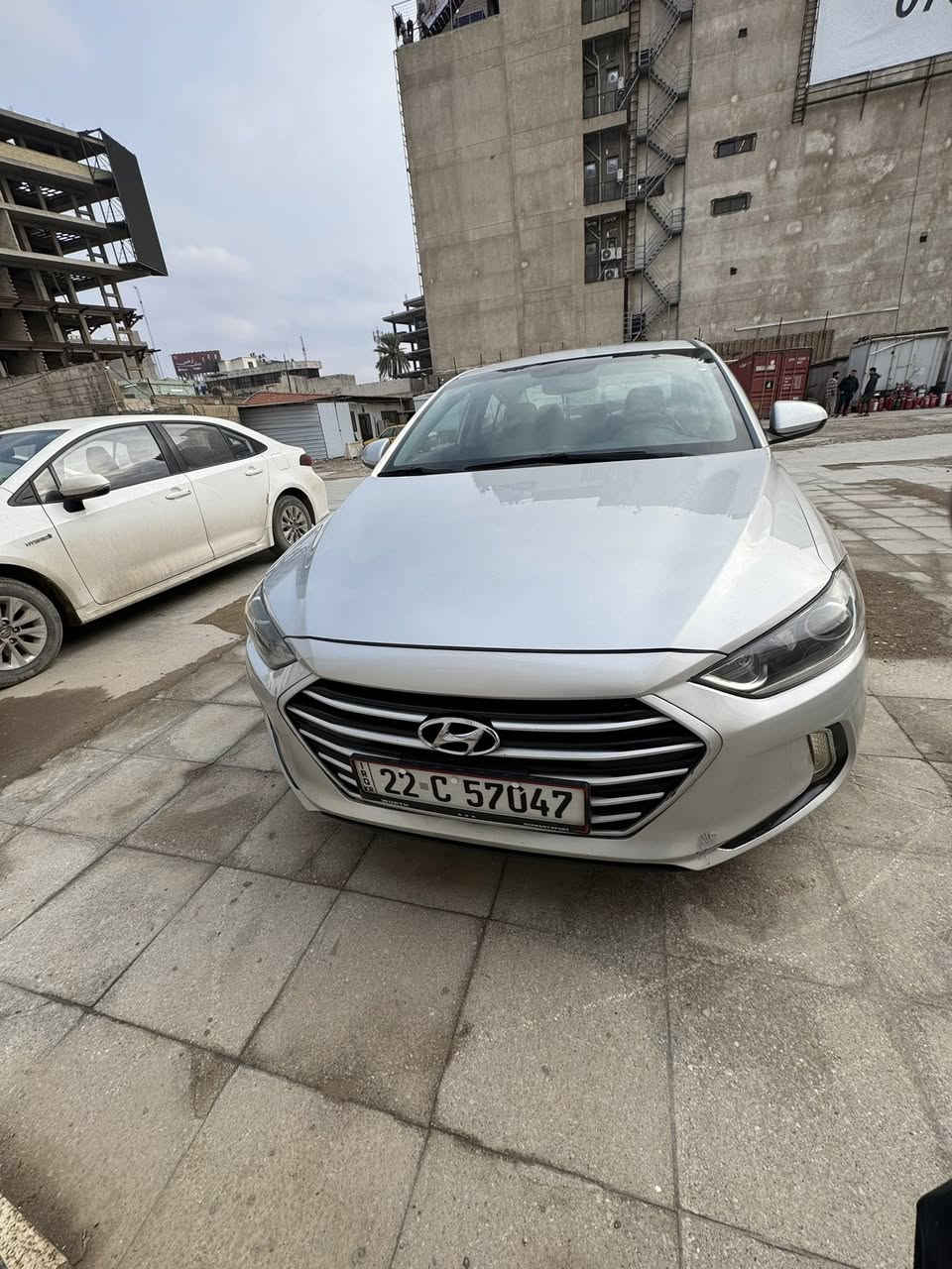 النترا. 2017 أمريكي رقم اربيل سنوية جديدة 
فول مواصفات 
جلد
كشن كهربائي تبريد تدفئة
بصمة 
فتحة 

ماشية 97 ألف mil
محرك كير مكفول 
ملاحظة الكير مبدل فلتر ودهن 
باب السائق والجاملغ فقط صبغ جمالية 

القمارة كما موضح في الصور مكشر وصبغ بلادي
السعر 125 وبيهة مجال حك الجية  

التواصل على الرقم ***********
