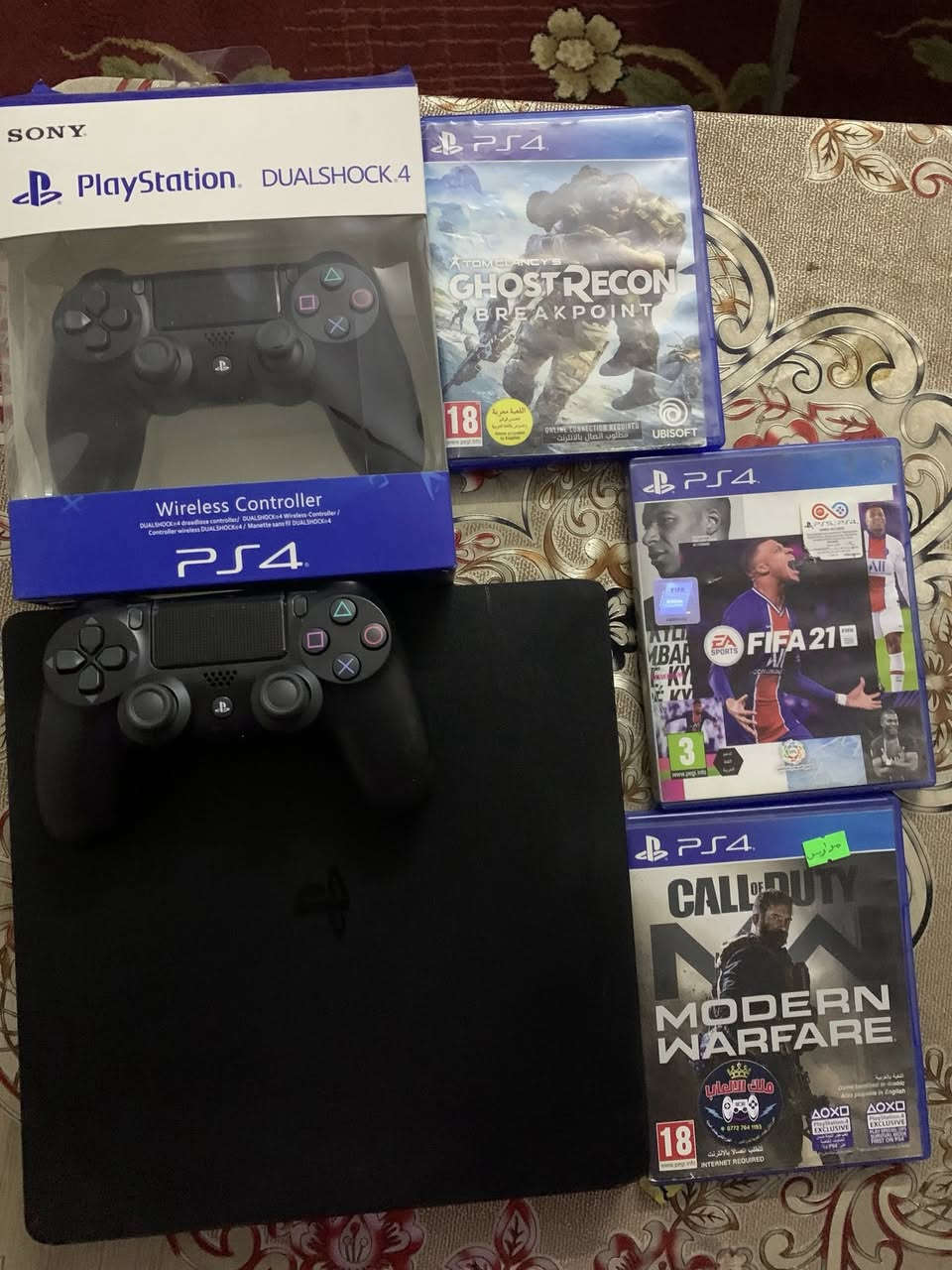 بلي 4 سلم. ويا 3اقراص  و جوستكين جدد  سعره150قفل الشراي  جوه ال150ما ابيع راسلني واتساب *********** مكاني بغداد الدوره
