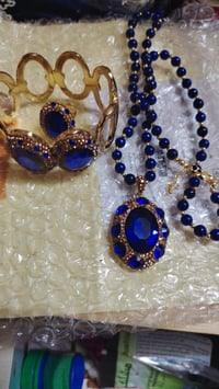 احجار كريمة اصلية • نسائي ورجالي • توصيل متوفر