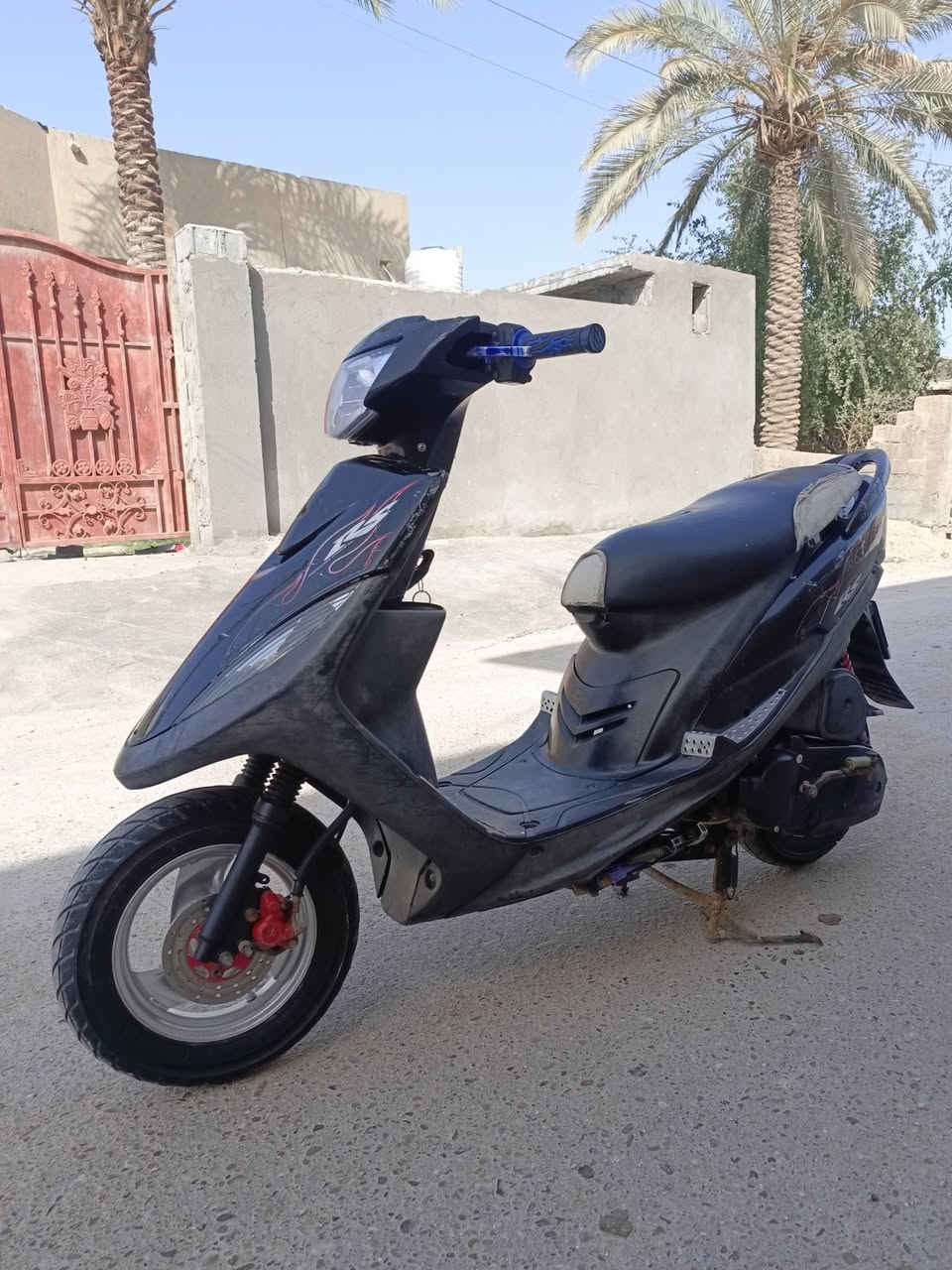 السلام عليكم
ماكس للبيع 50 بلادي كلشي شغال بيها سلف هندر كهربائيات دراجة خير من الله ما نقصها شي ب550 وبيها مجال مكاني الحصوة ***********
