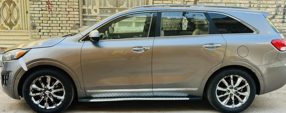 كيا سورنتو موديل 2016 وارد امريكي بدون حادث مجرد دعامية مفتوحة مرجعينة سيارة مكفولة فول موصفات رقم بغداد  6 سلندر موجودة الصورة سونار سيارة باسمي 
السعر 198 قفل رقم الهاتف: ***********
