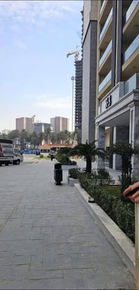 للبيع شقه مجمع رويال ستي السكني بأسعار مناسبة للاستفسار 07811933991