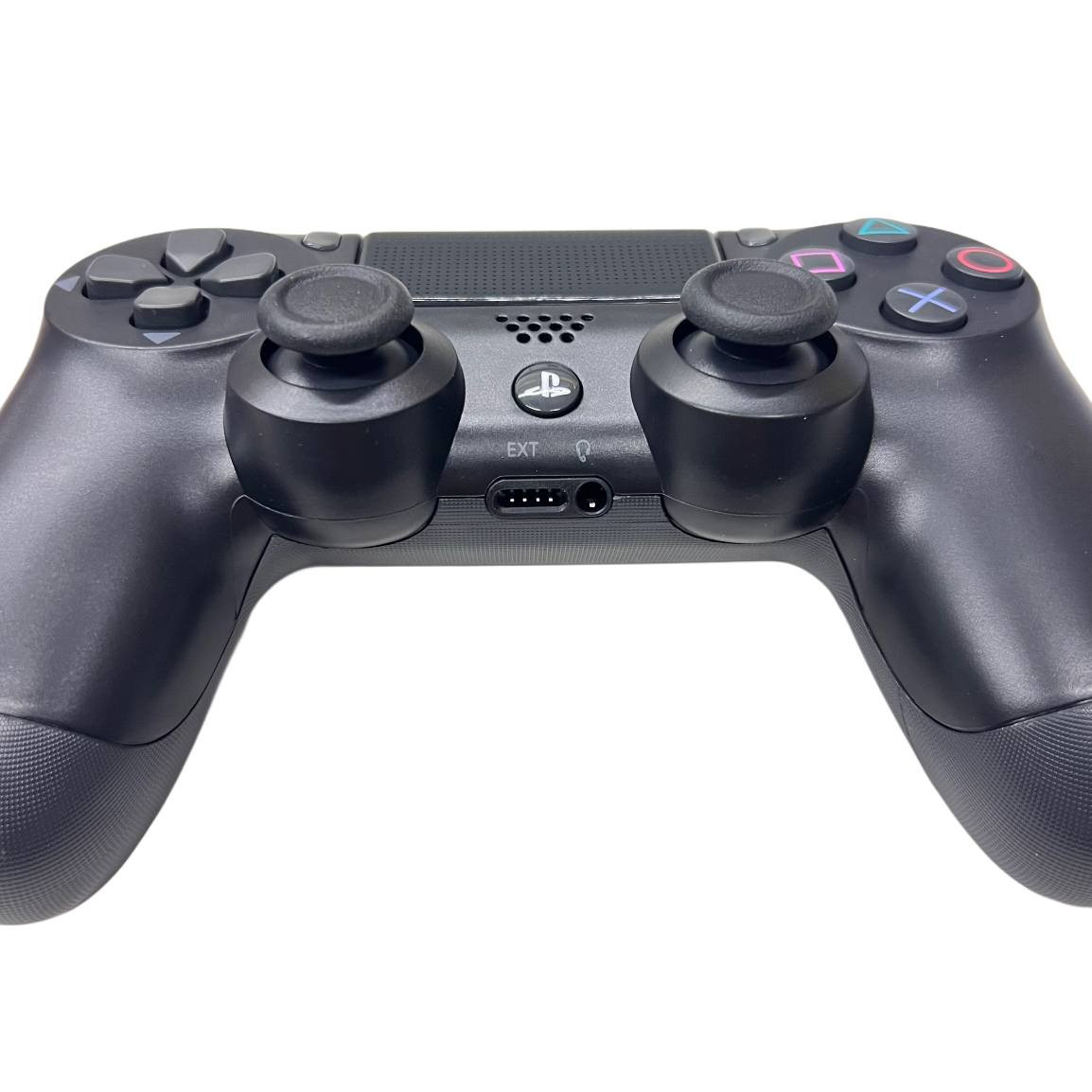 يد تحكم لاسلكية DualShock 4 لأجهزة PlayStation 4

• وحدة التحكم اللاسلكية الأصلية من Sony المصممة لتقديم تجربة لعب متكاملة واستجابة عالية على أجهزة PS4.

• لوحة لمس (Touch Pad) تدعم اللمس المتعدد وتفتح آفاقاً جديدة لطرق اللعب والتفاعل.

• مكبر صوت مدمج ومنفذ سماعة ستيريو لإضافة خيارات صوتية غامرة أثناء اللعب.

• أزرار شعار SHARE تتيح لك مشاركة أجمل لحظات اللعب وبثها بضغطة زر واحدة.

• تصميم مريح ومطور لعصي التحكم التناظرية وأزرار الكتف لتحكم أكثر دقة.

• شريط إضاءة (Light Bar) مدمج يتفاعل مع الكاميرا والألعاب لتتبع دقيق لموقع اللاعب.

المواصفات:
• طاقة الإدخال: 5 فولت ⎓ 800 مللي أمبير.
• نوع البطارية: بطارية ليثيوم أيون قابلة لإعادة الشحن مدمجة.
• الجهد الكهربائي: 3.65 فولت ⎓.
• سعة البطارية: 1 أمبير (1000 مللي أمبير).
• الوزن: 210 غرام تقريباً.
• درجة حرارة التشغيل: 5 درجة مئوية - 35 درجة مئوية.
• الأجهزة المتوافقة: PlayStation 4 و PlayStation TV.

محتويات العلبة:
• يد تحكم DUALSHOCK 4 لاسلكية.
•كيبل شحن.
• دليل التعليمات (Instruction Manual).
لي الحجز 
https://rolemall.com/?strung=upq1qKzgootquality12498 بعقوبة, ديالى


**إذا كنت صاحب هذا الإعلان وتريد حذفه لأي سبب، رجاءا أرسل رسالة إلى الدعم الفني**