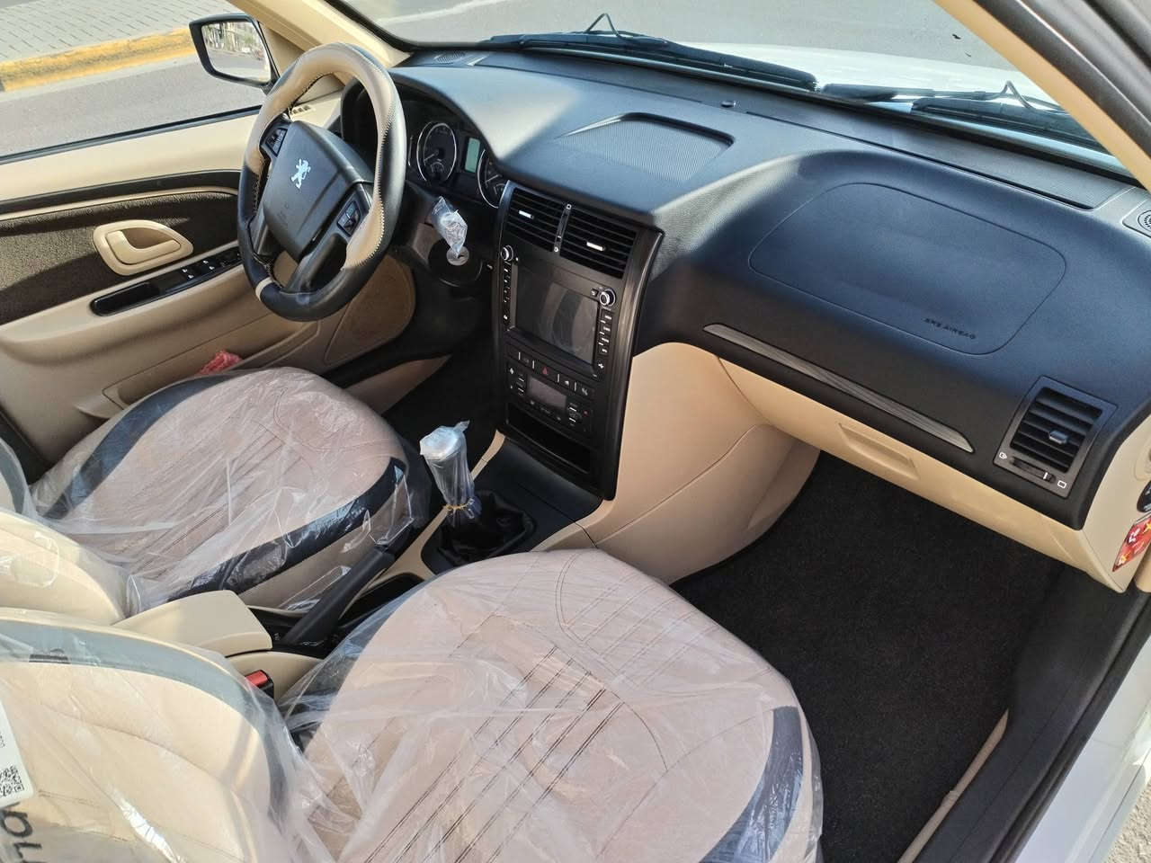 بيجو بارس موديل 2025 حره بأسمي صار 3اشهر من استلمته من الشركة السيارة ماشيه 12الف كفالة عامه ماعده كم زلغ ولد الحرام زلغوه بمفتاح حسد عيشه مايبينن بل صور مواصفات السيارة دبل ايرباك السائق والعبري انذار سرقة تقفيل البيبان تلقائي عند التحريك اشاير بل مري تحكم بل مري كامل نضام اي بي اس مانع انزلاق ويل كب خمس تايرات دوشمه ارضيه جلد الصندوك جلد مكينة 1800 الف وثمنميه السعر 96 وبيه مجال قليل السيارة صارت عليه بشده هيه ورقم تحويل ثاني يوم مكاني البصرة القبلة رقم تلفوني *********** متواجد وتساب شريحة
