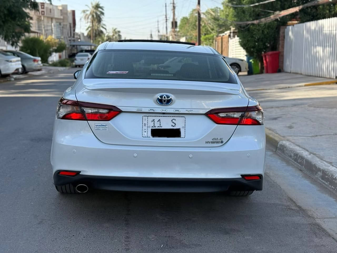 السلام عليكم

‏للبيع كامري 2023 GLE خليجي

‏وكالة عبداللطيف ✨

‏المواصفات:
‏✅ شاشة كبيرة
‏✅ كامرة
‏✅ حساسات أمامي وخلفي + 360 درجة
‏✅ قطعتين تبريد
✅ بردة خلفية كهربائية
‏✅ تحكم ستيرن
‏✅ أوتو هولد

‏الممشى: 64 الف كيلو 

‏رقم بغداد

‏السيارة باسمي ومكفولة

‏ملاحظة: فقط تكحيلات بدعامية، بارد كلش بسيط

‏السعر: 210 وبيه مجال للجادين 💰

‏📞 
+964 781 770 7077


**إذا كنت صاحب هذا الإعلان وتريد حذفه لأي سبب، رجاءا أرسل رسالة إلى الدعم الفني**